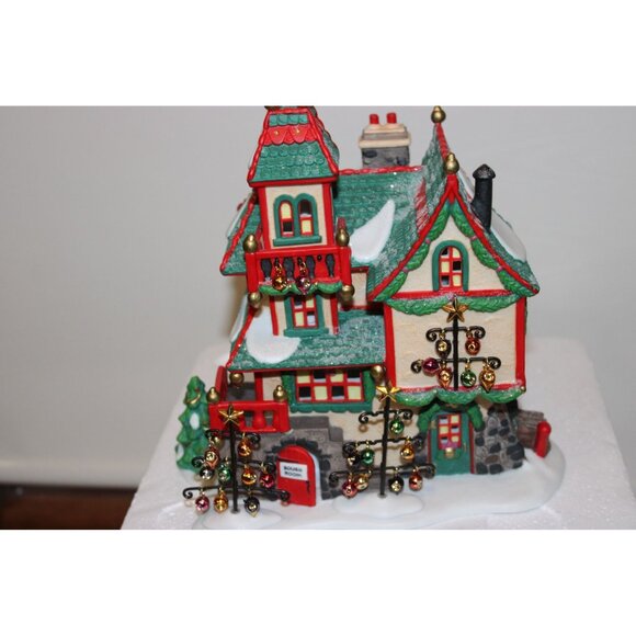 Dept 56 North Pole Village - Glass Ornament Works - Picture 6 of 7